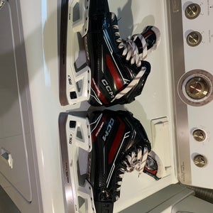 Used Senior CCM Regular Width 8 EFLEX 6.9 Hockey Goalie Skates