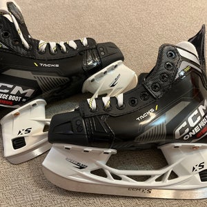New CCM Tacks AS-580 Jr 3.5 Skates