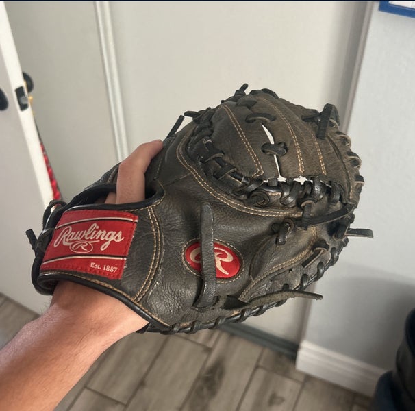 Used Right Hand Throw 32.5" Renegade Catcher's Glove