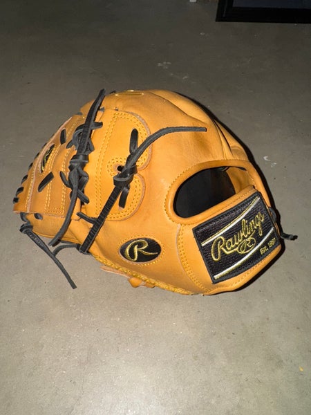 Used Pitcher's 11.75" Heart of the Hide Baseball Glove
