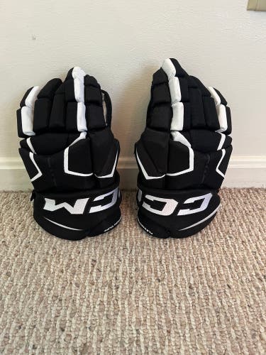 Used  CCM 14"  Tacks AS-V Gloves