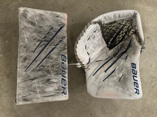 Used Bauer Full Right Hyperlite Blocker And Glove