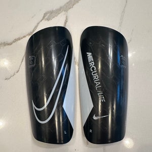 Used Small Unisex Nike Mercurial lite Shin Guards