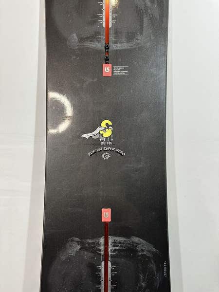 2265 Burton Super Hero Flat Top Mens Snowboard 151 cm