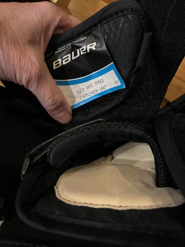 Used 2023 Bauer M5 Pro Full Right