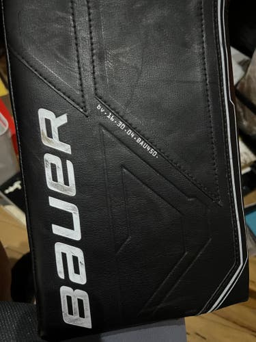 Used 2023 Bauer Supreme M5 Pro Regular