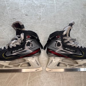 Used Junior Bauer Regular Width Size 4 Vapor 2X Pro Hockey Goalie Skates