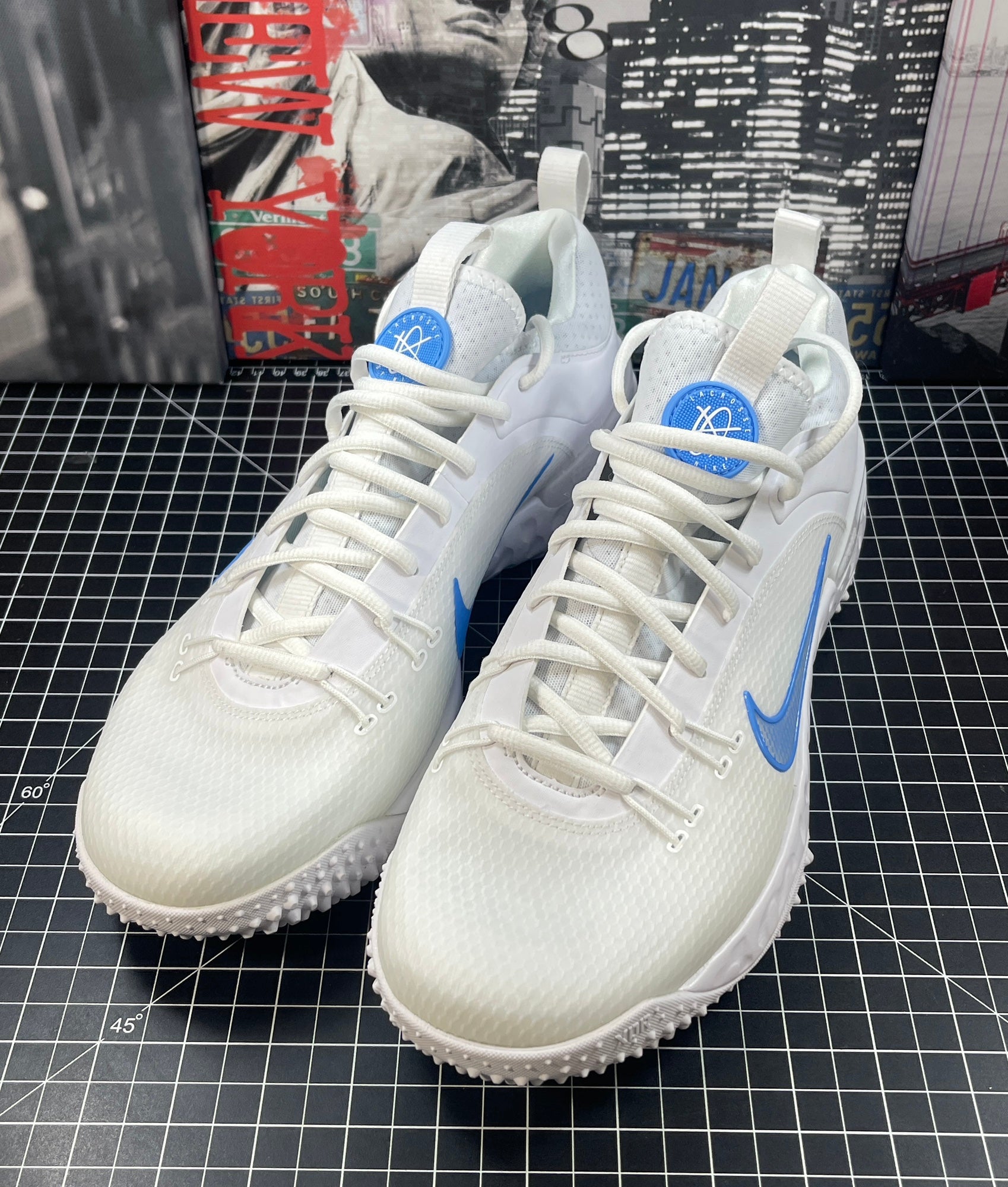 white huarache size 5