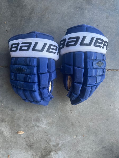 Tampa Bay Lightning Matt Carle Game used Gloves
