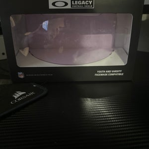 oakley legacy football visor