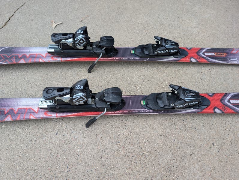 salomon fire skis Escape Snow 47 Eskin Ski, XL sandwich construction is built to provide you with better edge grip at every turn and their woodcore construction deliver optimum stability and rebound even at speed Salomon X-Wing Fire Men's System