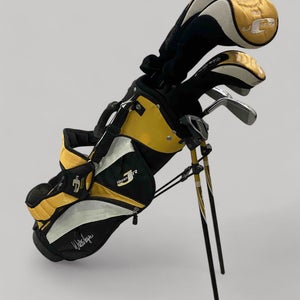 Walter Hagen Junior Series III Golf Set 7 clubs Youth Kids RH