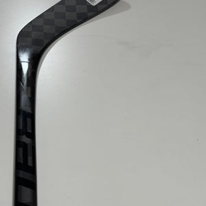 New Junior Bauer Ag5nt Right Handed Hockey Stick P88