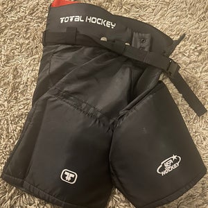 Youth Hockey Pants Large