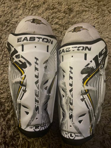 Used Youth Easton 12" Stealth Shin Pads