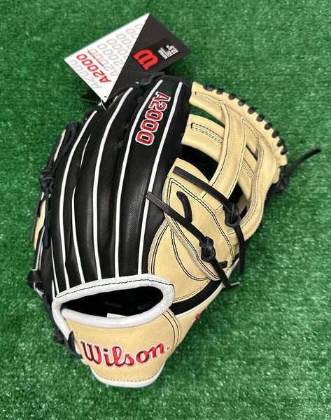2024 Wilson A2000 1750 12.5" Outfield Baseball Glove Right Hand - WBW101393125