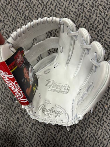 Rawlings Liberty Advanced 12.25” Softball glove