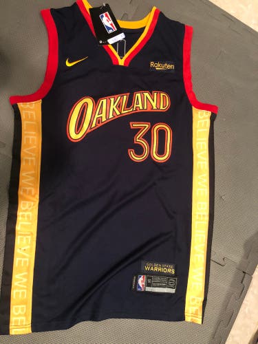 Golden State Warriors - New Small Nike Jersey