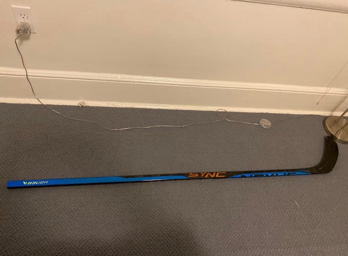 Senior Right Handed P92  Nexus Sync Hockey Stick