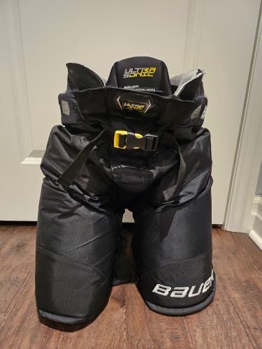 Used Senior Medium Bauer Supreme Ultrasonic Hockey Pants