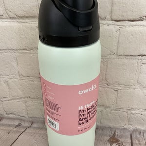 Owala 32oz Bottle Freesip Straw Spout Locking Lid Handle Triple Layer Insulation