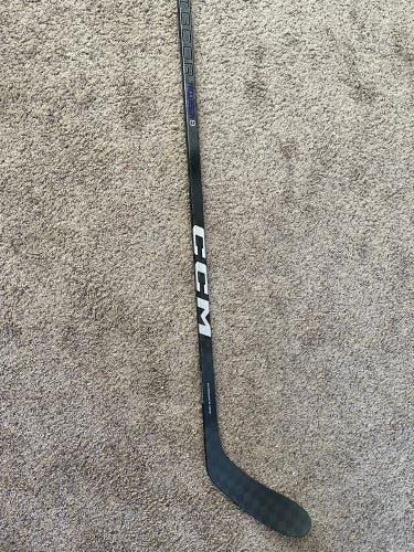 New Intermediate CCM Left Hand P28 Ribcor Trigger 8 Hockey Stick