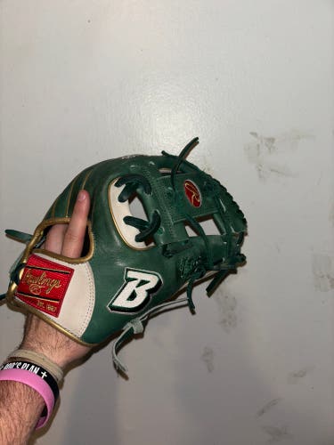 Used Right Hand Throw 11.5" Heart of the Hide Baseball Glove
