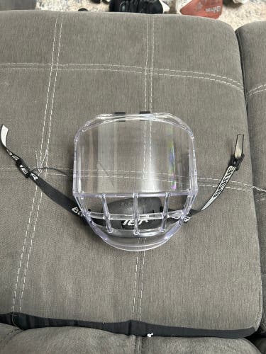 Used  Bauer Concept 3 Full Shield