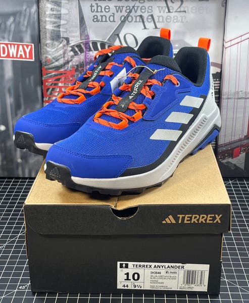 adidas gazelle silver green womens Adidas Terrex Hyperblue Mid Rain.RDY Hiking Men's Shoes Sand-Mesa-Blac –  Sports Plaza NY