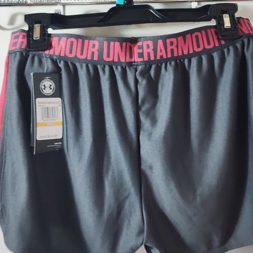 Under Armour HeatGear Loose Fit Poly Two Pocket Training Shorts