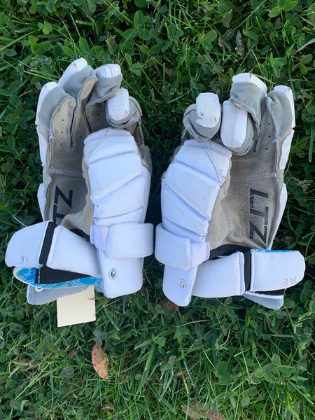 Used STX Surgeon LTZ Lacrosse Gloves | Medium