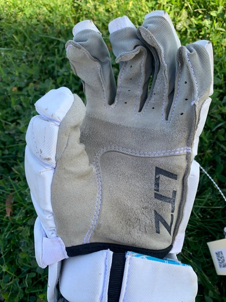 Used STX Surgeon LTZ Lacrosse Gloves | Medium