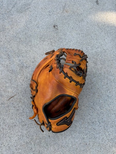 Used First Base Right Hand Throw Mizuno MVP Prime Baseball Glove 12.5"