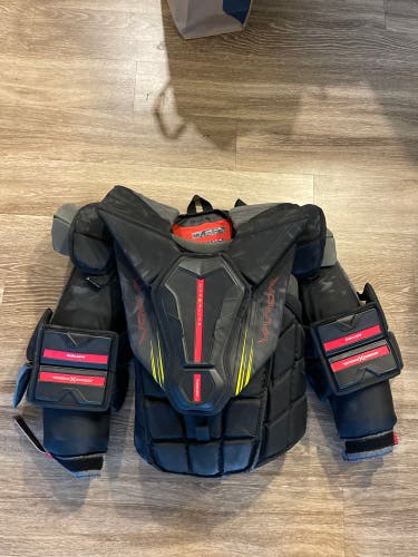 Used  Bauer Vapor Hyperlite 2 Goalie Chest Protector