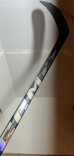 Used Senior CCM Right Handed P28  Trigger 9 Pro Hockey Stick 95 flex