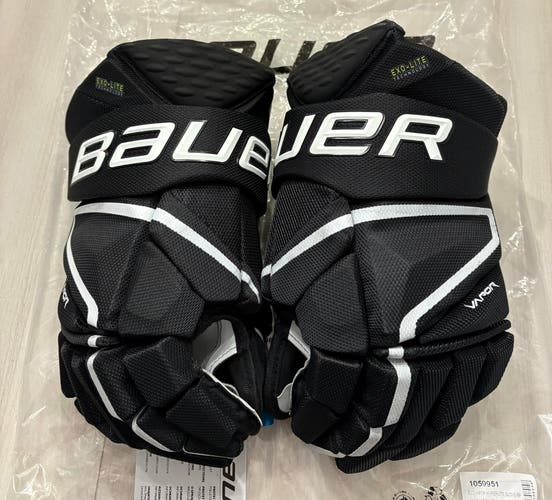 Bauer Vapor Hyperlite Gloves Black/White (13”)