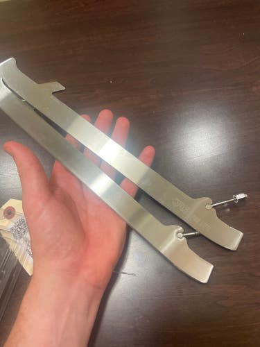 JRZ Pro Steel Goalie Steel | Size 10