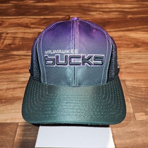 Vintage Milwaukee Bucks NBA Sports Puma Basketball 1990s Logo Strapback Hat Cap
