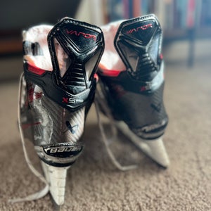 Used 2023 Bauer Regular Width 13 Vapor X5 Pro Hockey Skates