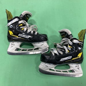 Bauer Supreme M4 Hockey Skates | Junior 3.5 | Regular