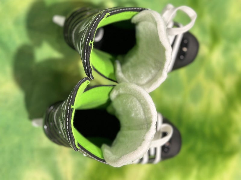 Bauer XLS Hockey Skates| Junior 2
