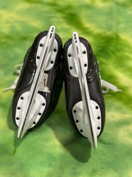 Bauer XLS Hockey Skates| Junior 2