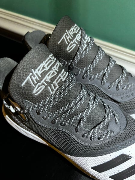 Gray New Men's Low Top Metal Icon V Boost