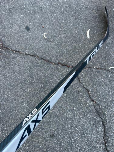 Used Senior True AX5 Hockey Stick Right Handed P29