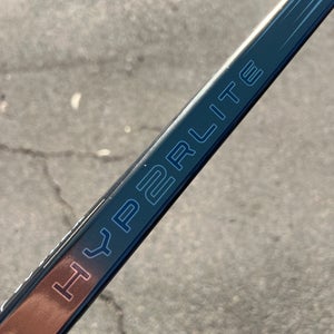Used Junior Bauer Vapor Hyperlite 2 RH Hockey Stick P92M
