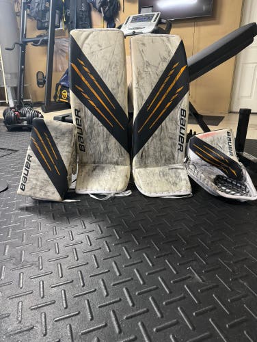 Used Bauer Regular Hyperlite Goalie Full Set