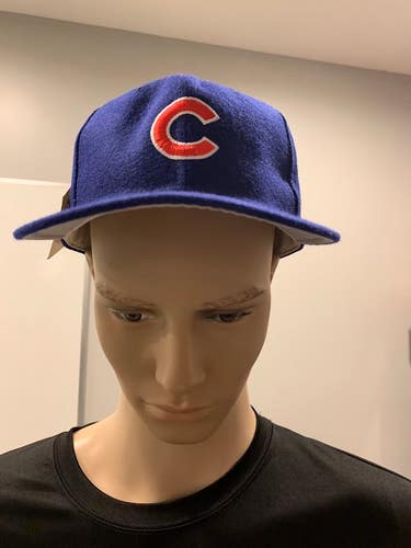 New Era Old/New Stock Fitted Hat Chicago Cubs Size 6 7/8