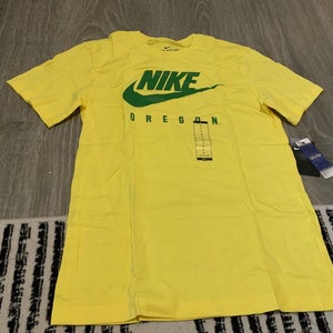 NWT Nike Men's XL oregon ducks short sleeve swoosh logo tee/T-shirt FTBL
