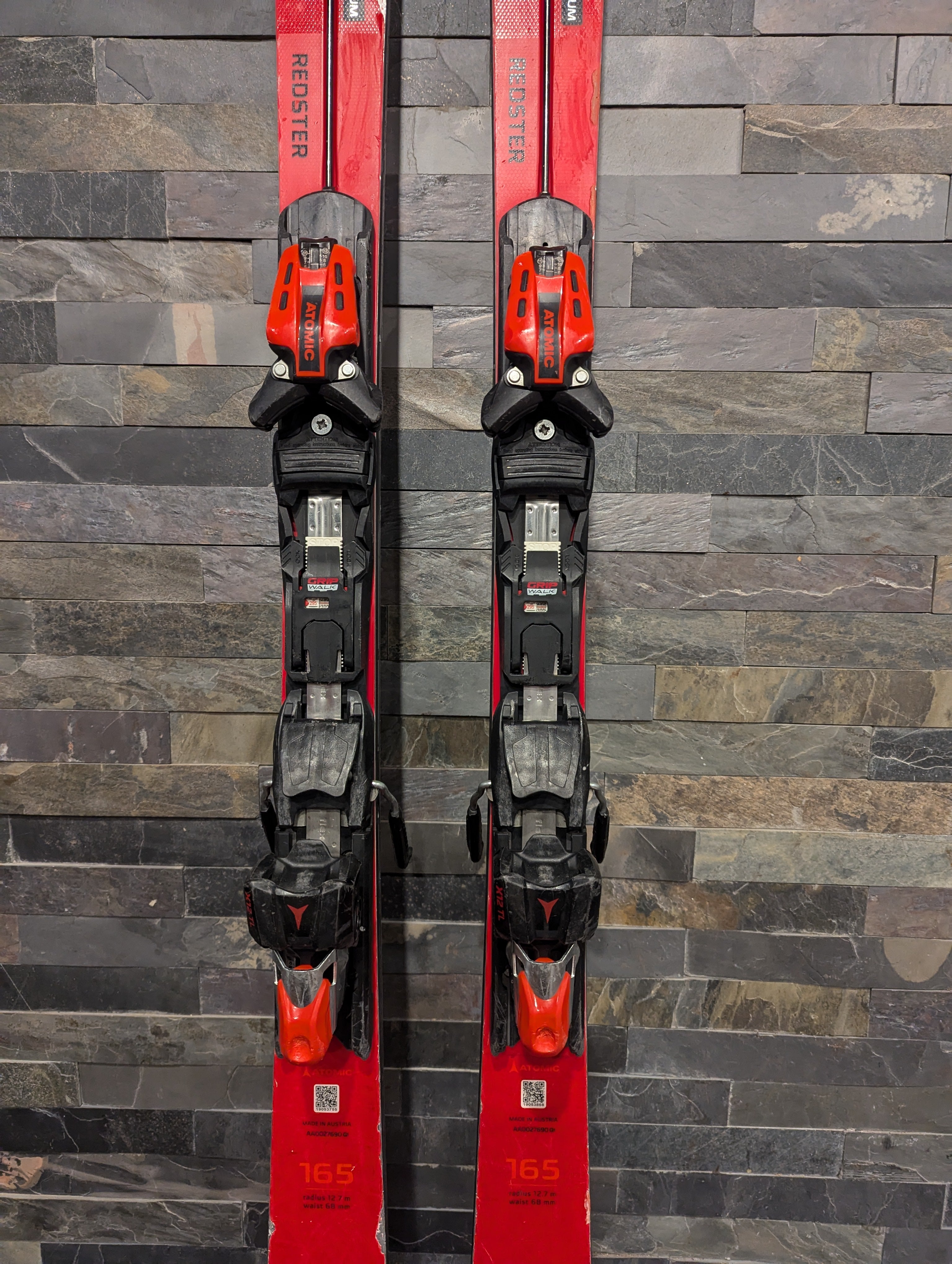 165 cm Atomic Redster S9 Skis with X12 Bindings | SidelineSwap