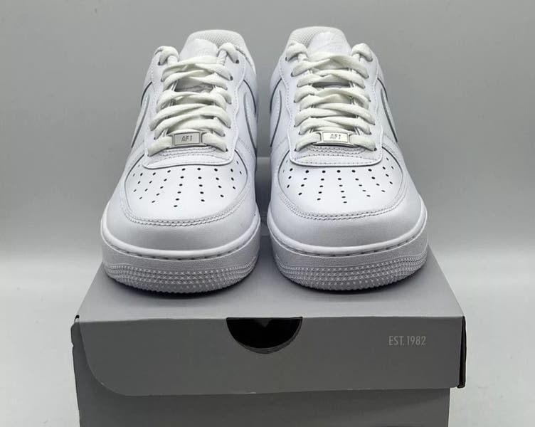 Men Size 13 AF1 NIKE AIR FORCE 1 Triple White Sneaker Shoes Men main image 4